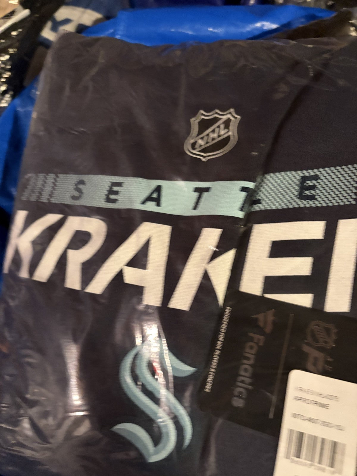 Seattle Kraken NHL Fanatics Brand Hoodie Sweatshirt Pro Locker Room Large