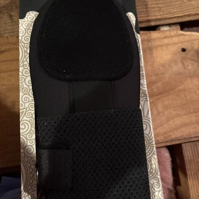 Aria absolutely ridiculous sliding mitt adult 1st Design Produced